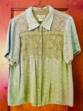 Citron Short Sleeve Button-Up Top - Green